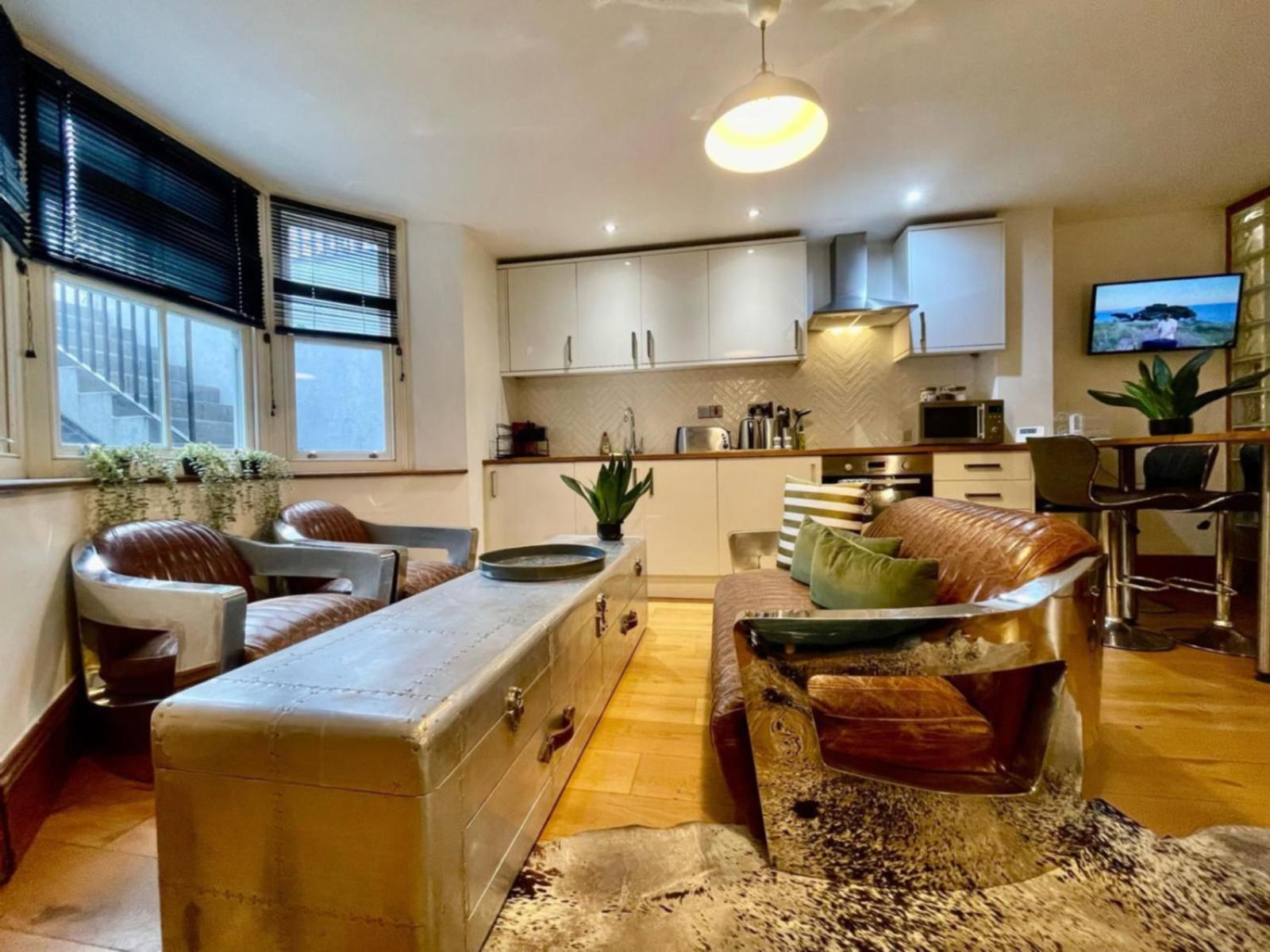 By The Beach Large Central Stylish Studio For 4 Guests Hove Exterior foto